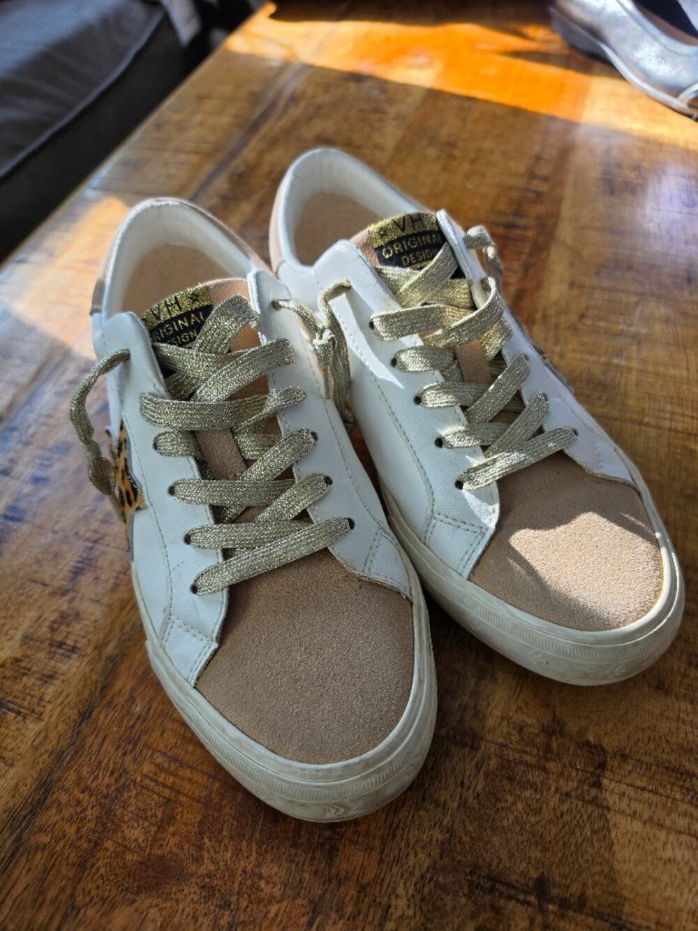 Vintage Havana Leopard Star Sneakers White Gold Size 8